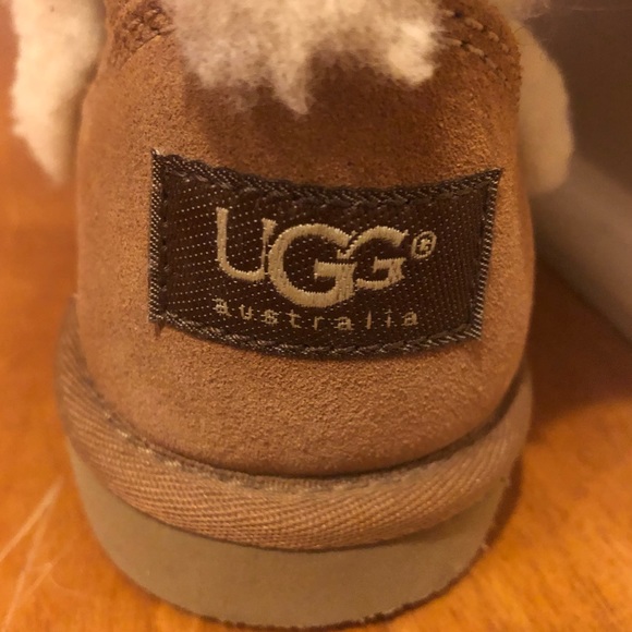 Ugg Suede and Shearling-Lined Boots with Trim - Picture 5 of 8